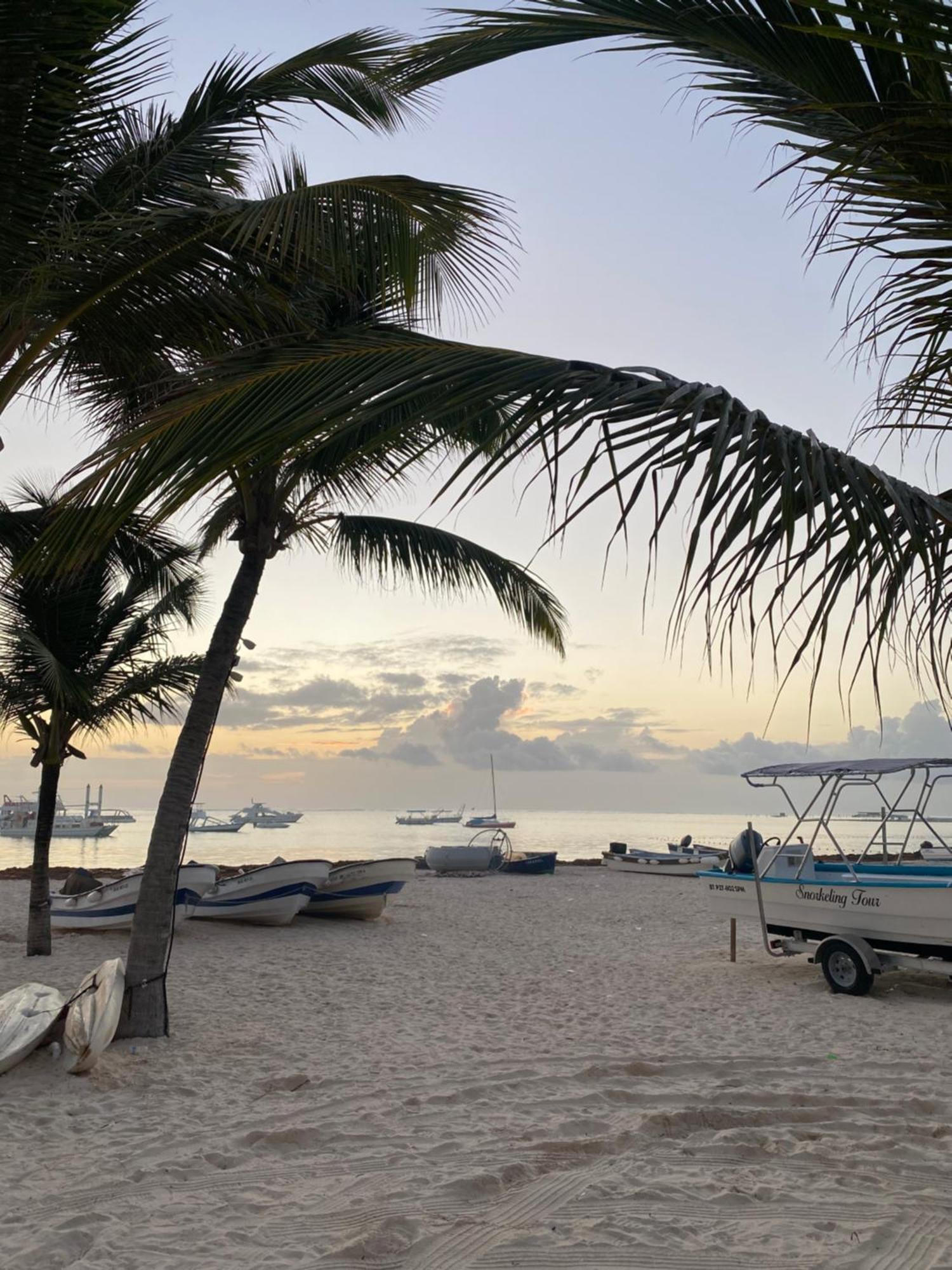 Madonna Pool Beach Los Corales Punta Cana Exterior foto