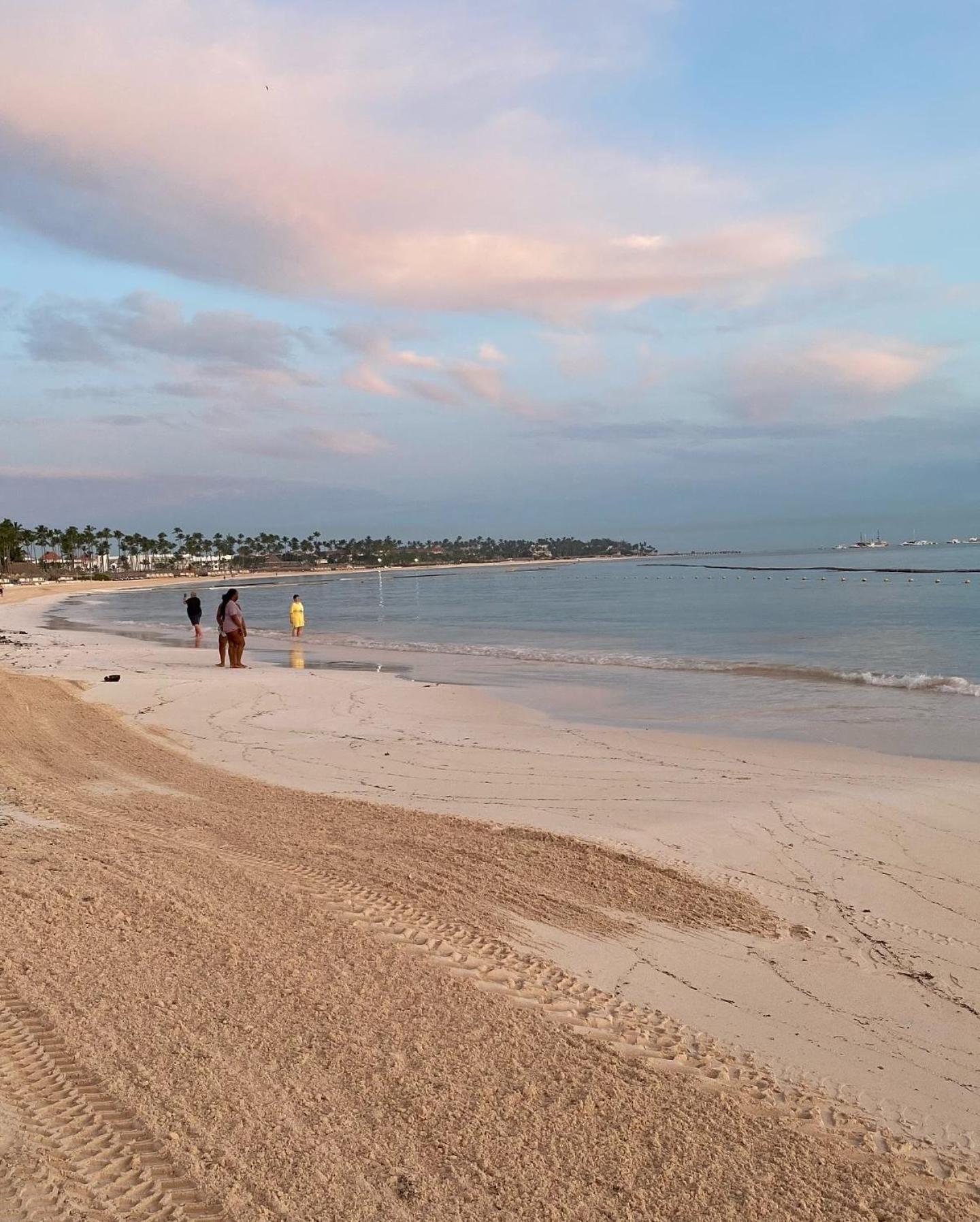 Madonna Pool Beach Los Corales Punta Cana Exterior foto